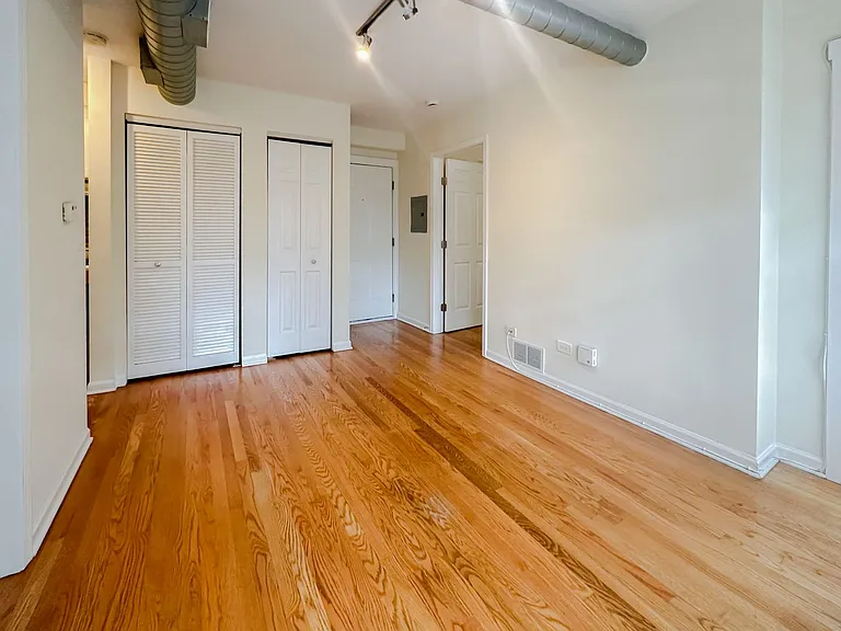 2520 W. Leland — Photo 24