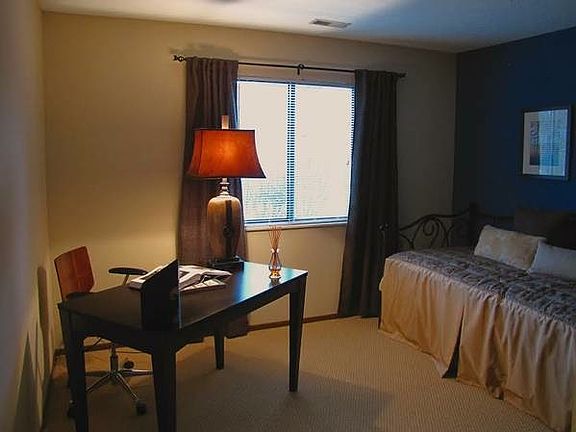 5th image of 5694 Shannon Place Ln