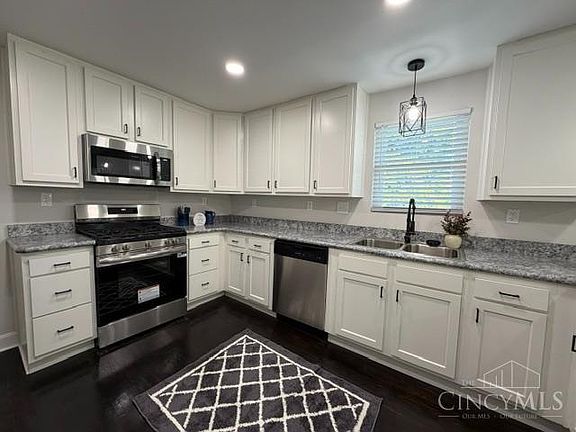5th image of 2551 Moore Rd