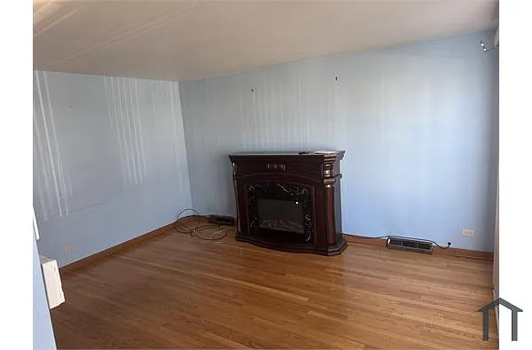 Building Photo - 3643 W 84th St