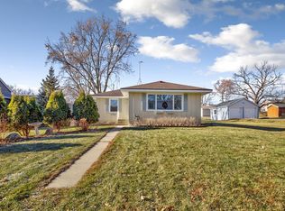1028 8th Ave SW, Faribault, MN 55021