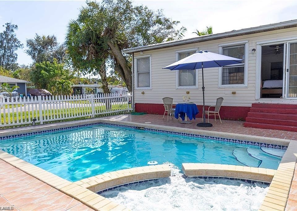 1st image of 3117 Areca AVE