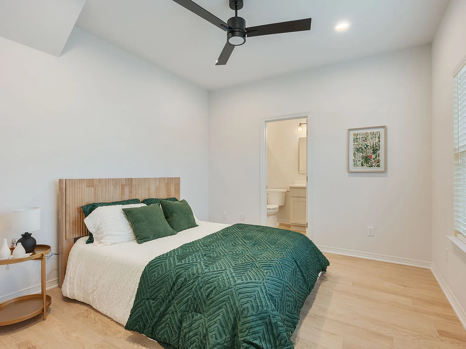 Azura Residenace — Photo 3