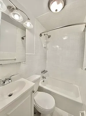 Rented by Waverly Realty Associates | media 20