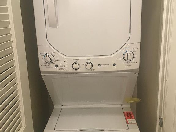 4th image of 2113 W Gladys Ave #2S