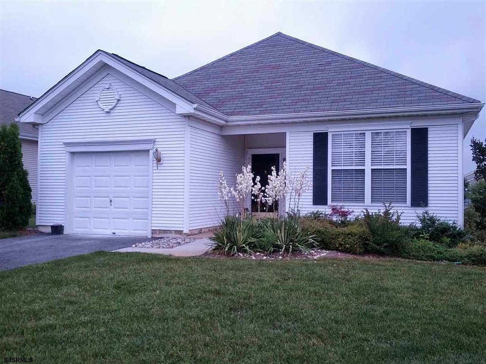 1st image of 561 Yarmouth Ct