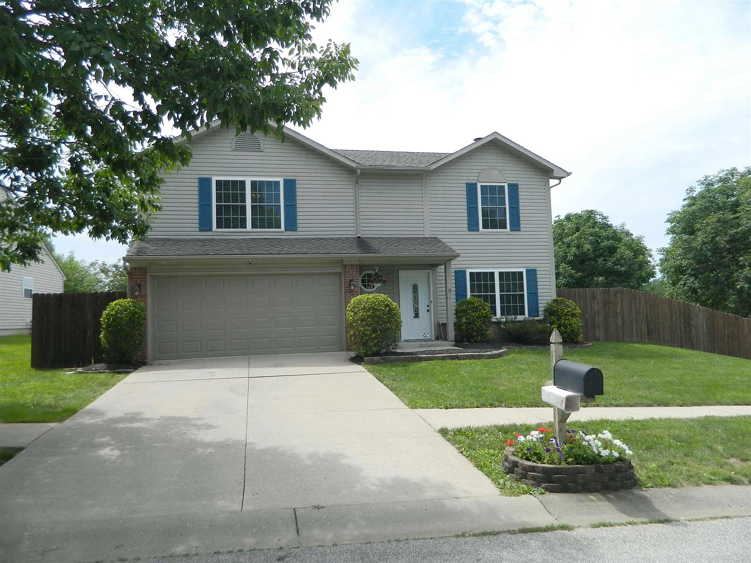 502 S Cobblestone Ct photo 1