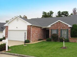 4011 Cambridge Cir, Jefferson City, MO 65109