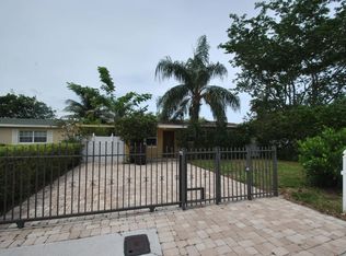 939 Charles St, West Palm Beach, FL 33401