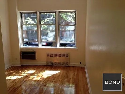 Rented by Bond New York | media 7