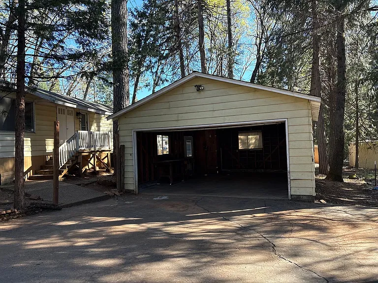 6218 Leicester Dr — Photo 7