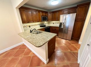 4127 Palm Bay Cir APT B, West Palm Beach, FL 33406