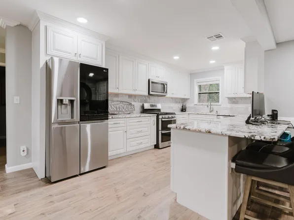3438 Princeton Dr, Irving, TX 75062