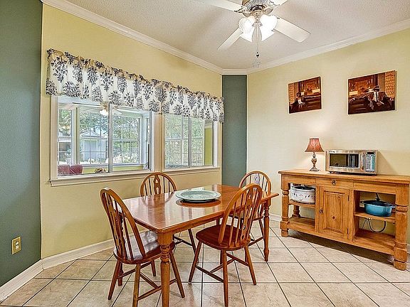 5th image of 13406 Briar Hollow Dr