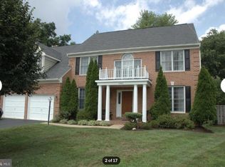 8208 Madrillon Estates Dr, Vienna, VA 22182