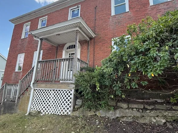 915 Main St, Southbridge, MA