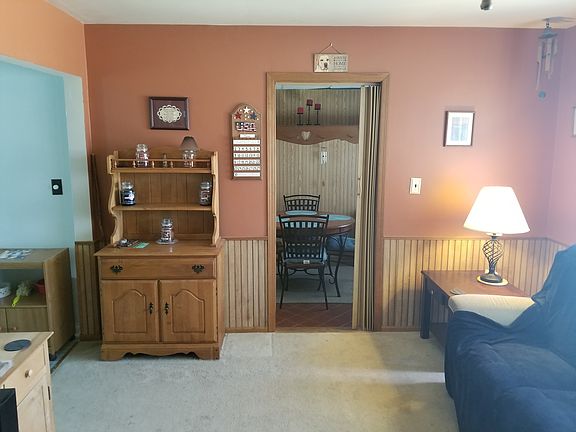 3rd image of 608 S 22nd St