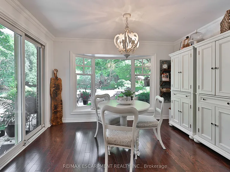 3555 Kingbird Ct — Photo 9