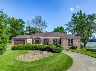 231 Silver Dr, Decatur, IL 62521