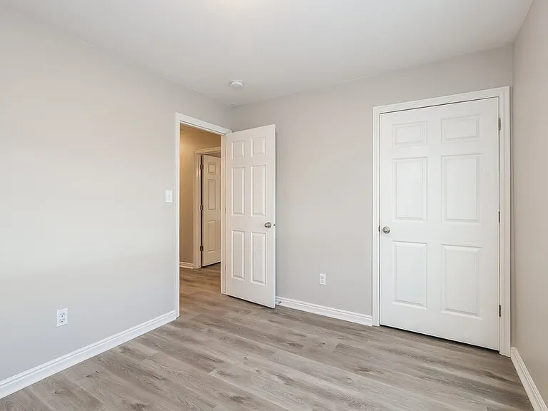2528 W 370 N — Photo 12