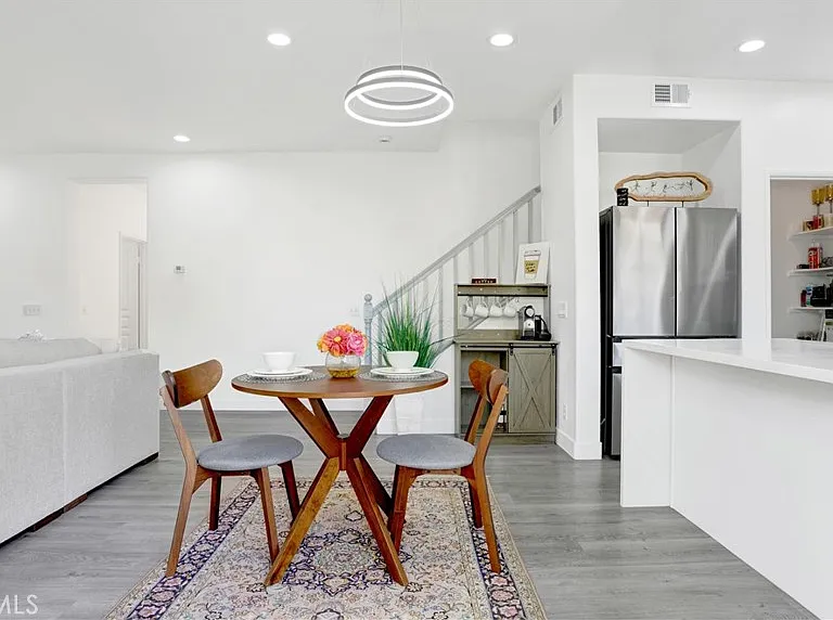 28 Albany St — Photo 12