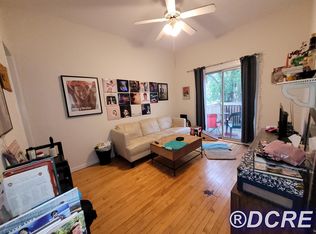1345 W Barry Ave, Chicago, IL 60657
