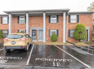 1924 Goldsmith Ln UNIT 11, Louisville, KY 40218
