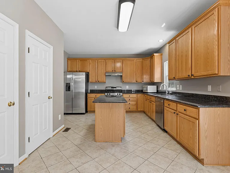 15121 Toccoa Ct — Photo 9