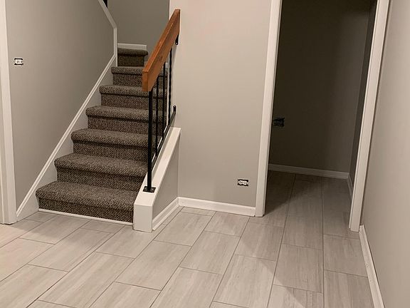 Entry and powder room (1/2 bath)
