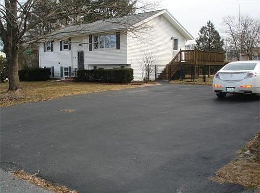 2nd image of 6 Vassar Dr
