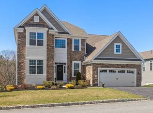 49 Pine Tree Dr #49, Methuen, MA 01844