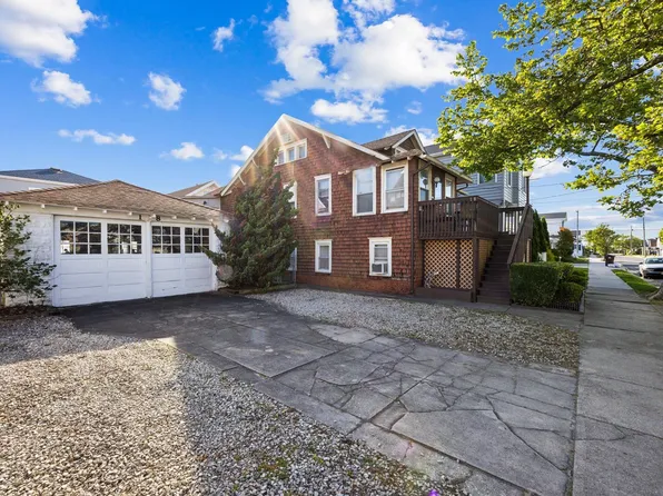 18 N Buffalo Ave, Ventnor, NJ 08406