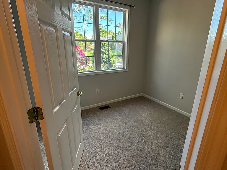 379 High Ridge Dr — Photo 10