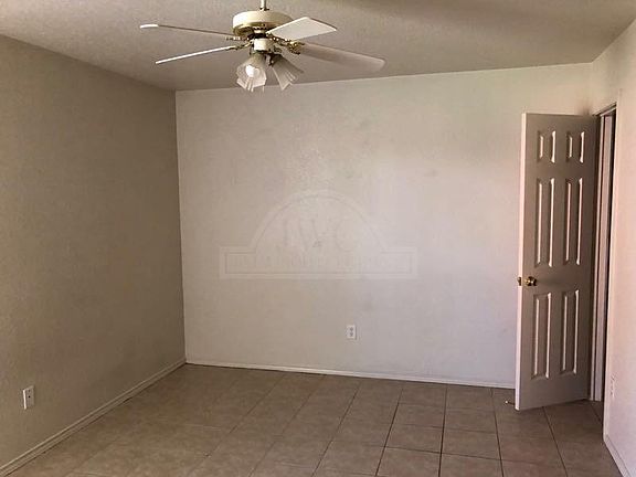 2nd image of 3307 Toledo Dr #168073424