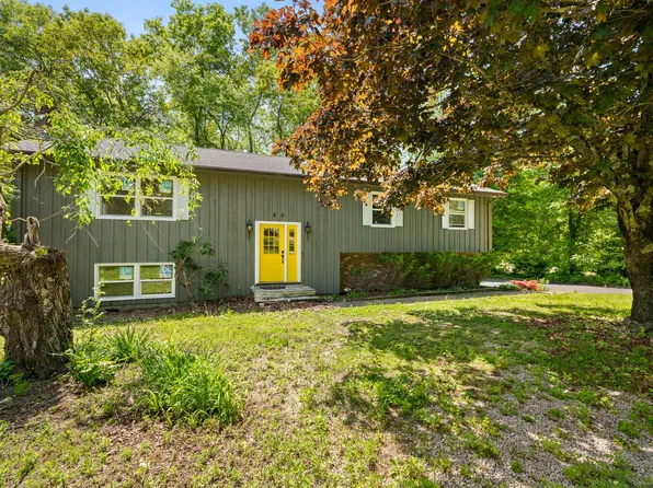 80 Briar Hill Road, Norwich, CT 06360