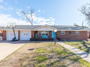 715 Avenue J, Anson, TX 79501