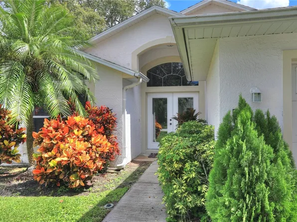 596 Willow Ct, Sebastian, FL 32958