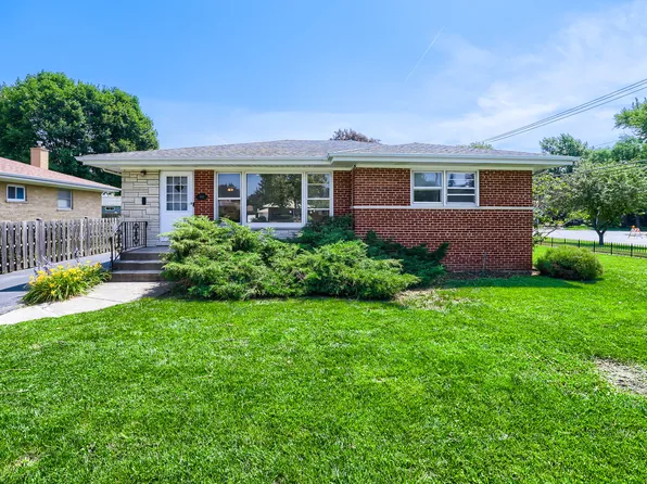 603 N Wilshire Ln, Arlington Heights, IL 60004