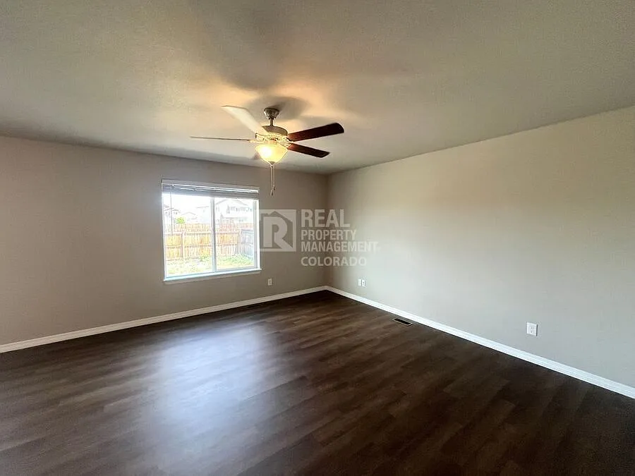 Building Photo - 10044 Castor Dr