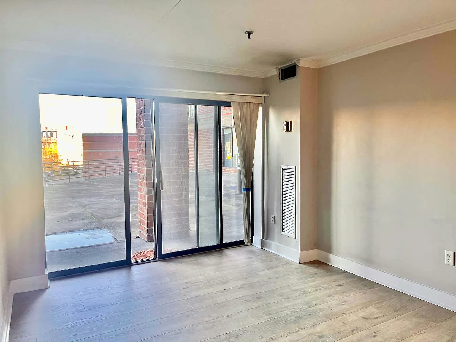 2 bed, 1.5 bath, 778 sqft, $3,100 — Photo 1