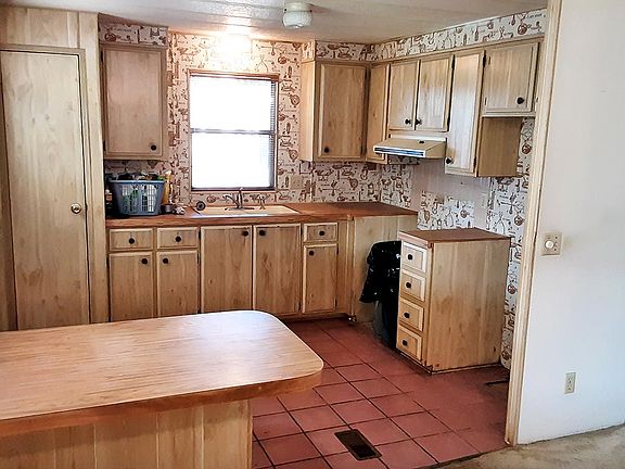 2nd image of 306 Del Ray Dr #203