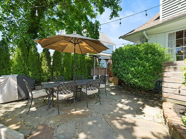 818 Trenton Ave — Photo 40