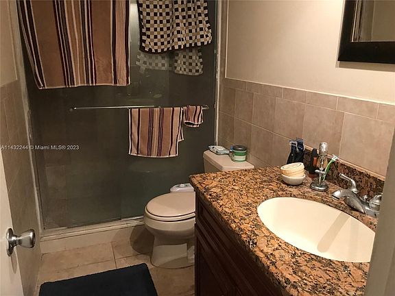 4th image of 7520 SW 82nd St APT G115