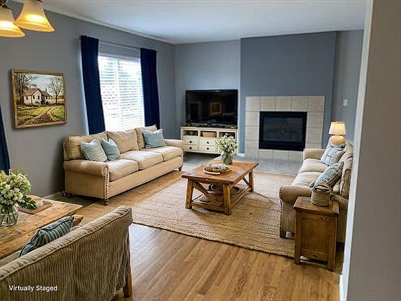 5th image of 11960 Meadowood Ln