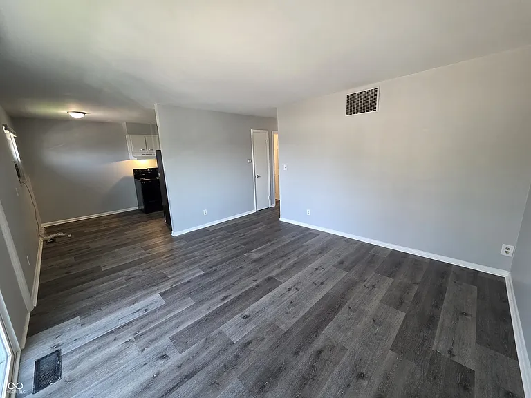 6262 Eastridge Dr #202 — Photo 3