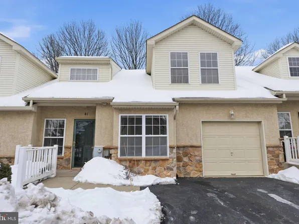 41 Stuart Dr, Norristown, PA 19401