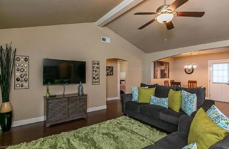 3907 Arden Rd — Photo 4