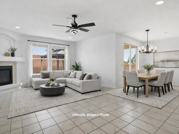4762 Viento Del Norte, Santa Fe, NM 87507
