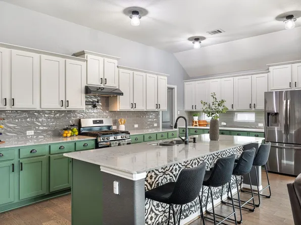 153 Coronella Dr, Liberty Hill, TX 78642