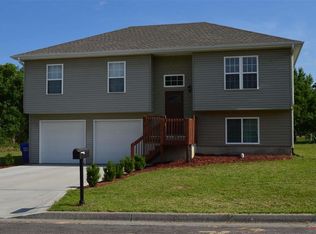 601 E 27th St, Sedalia, MO 65301